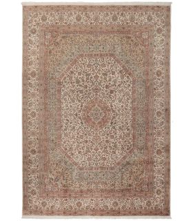 Qum-Silk rugs: discover dreamlike silk carepts straight from the